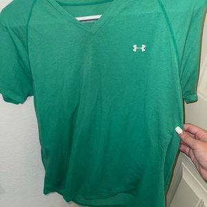 Women’s Large Green V Neck Under Armour Shirt